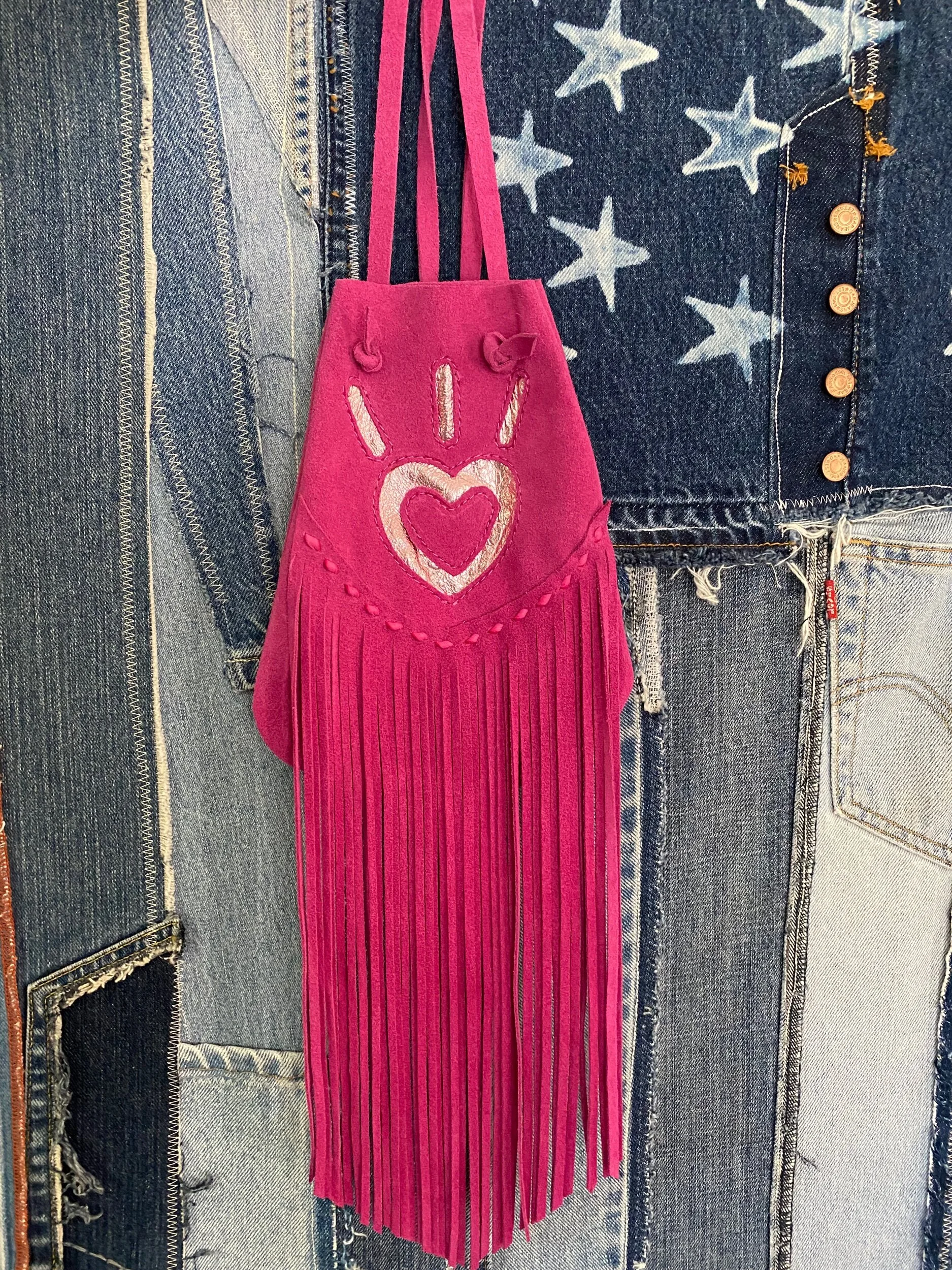 7C79F5E7-0498-4028-B38C-389CF42506C2