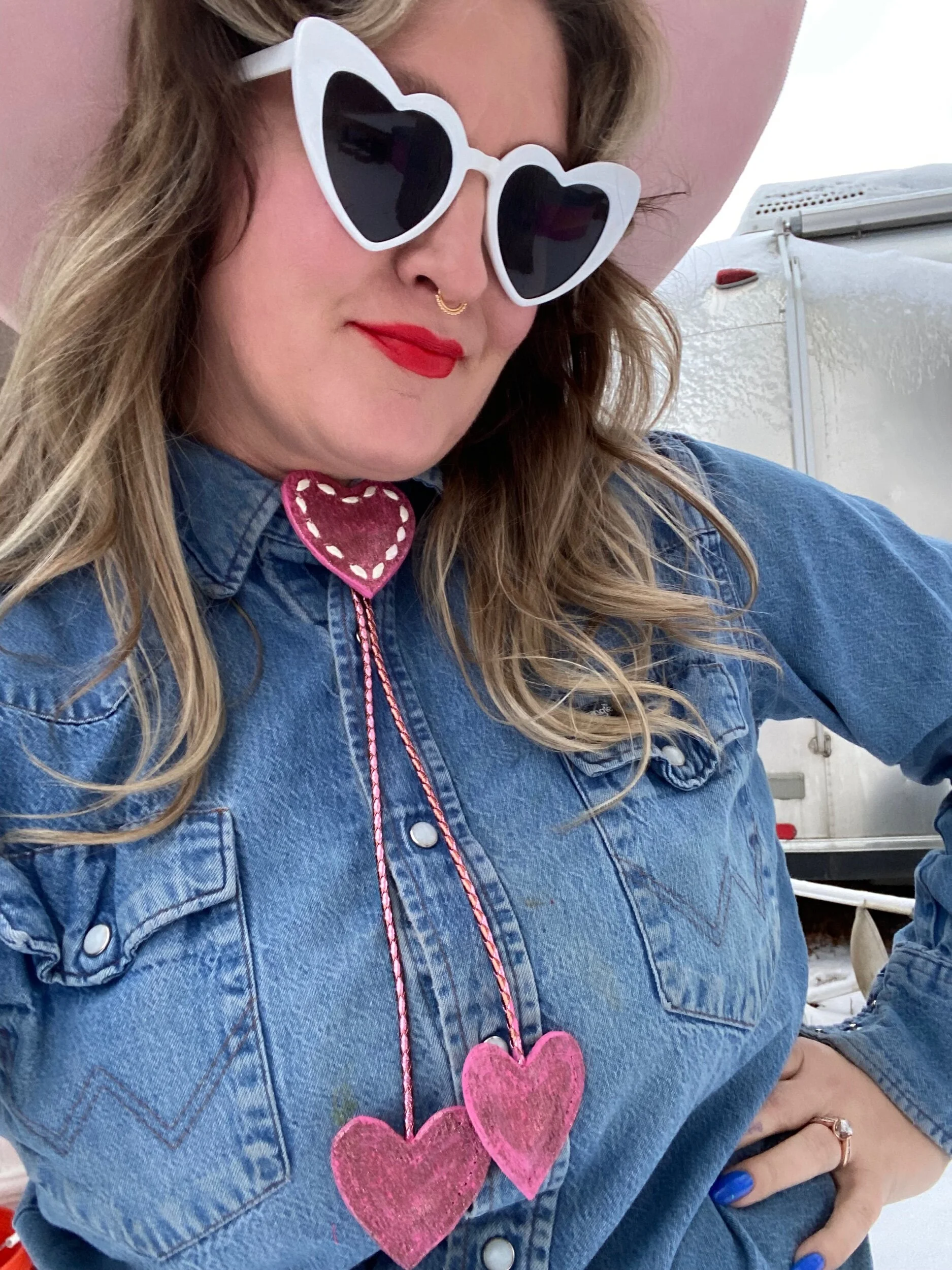 6E90596F-A78A-4B4C-AE38-C1B86771C899