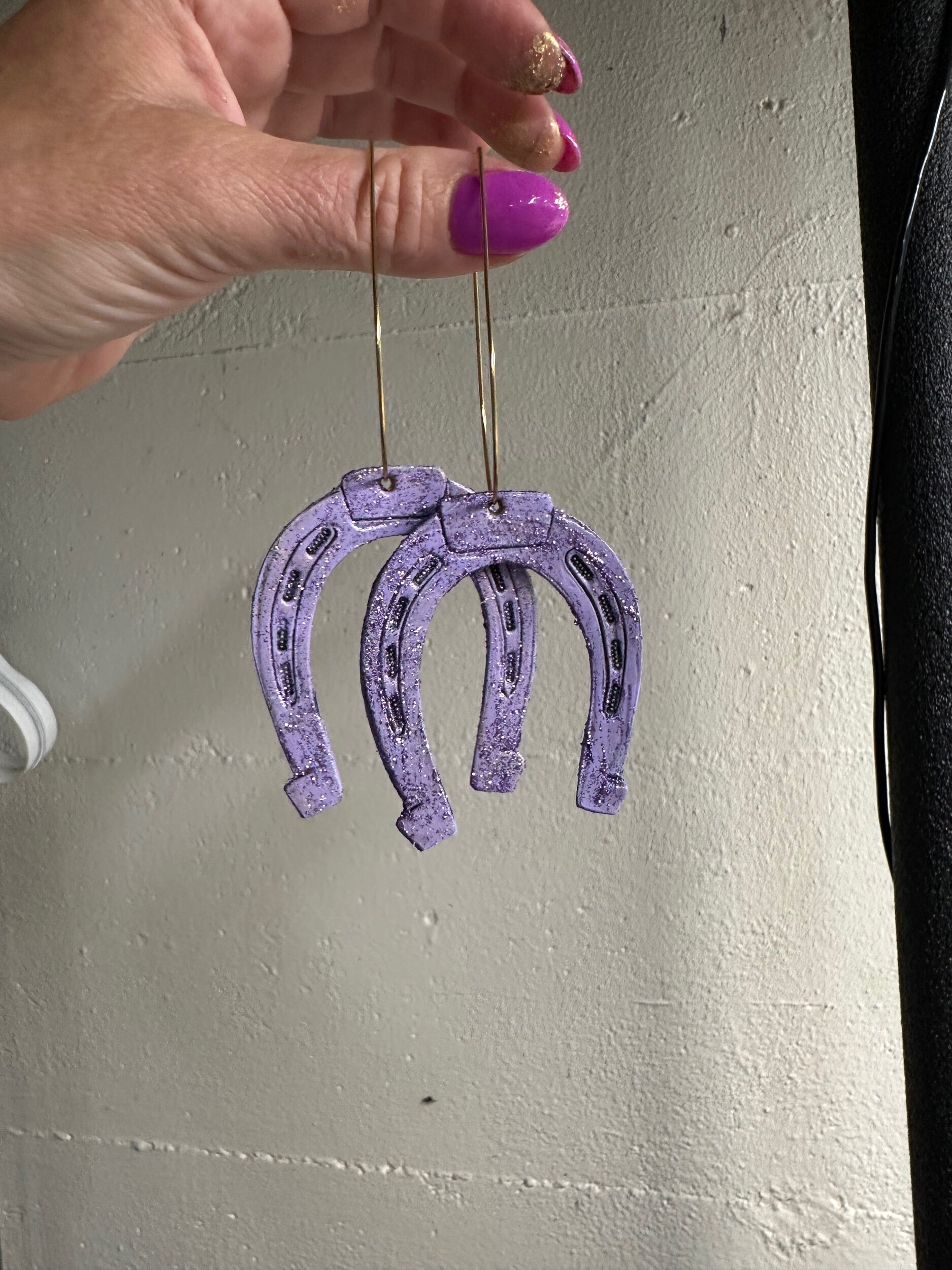 DC093EC3-CEA8-450E-9121-4D5B03B6D14F