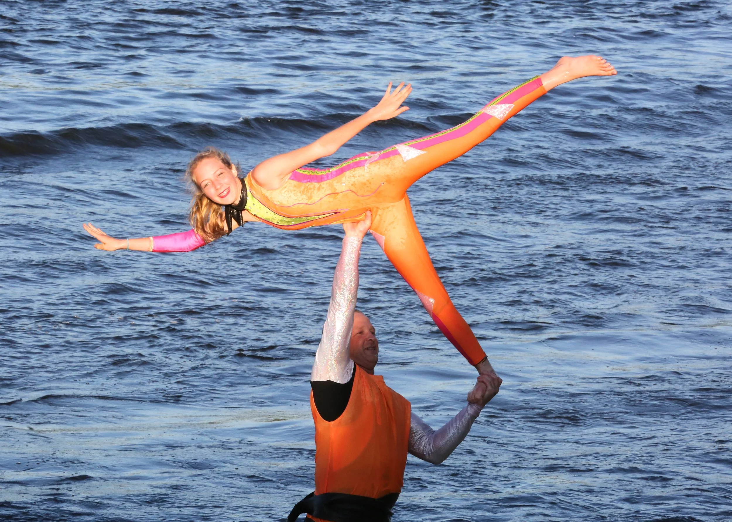 WaterMania Night Show!