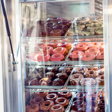 johnny-doughnuts-food-truck2.jpg