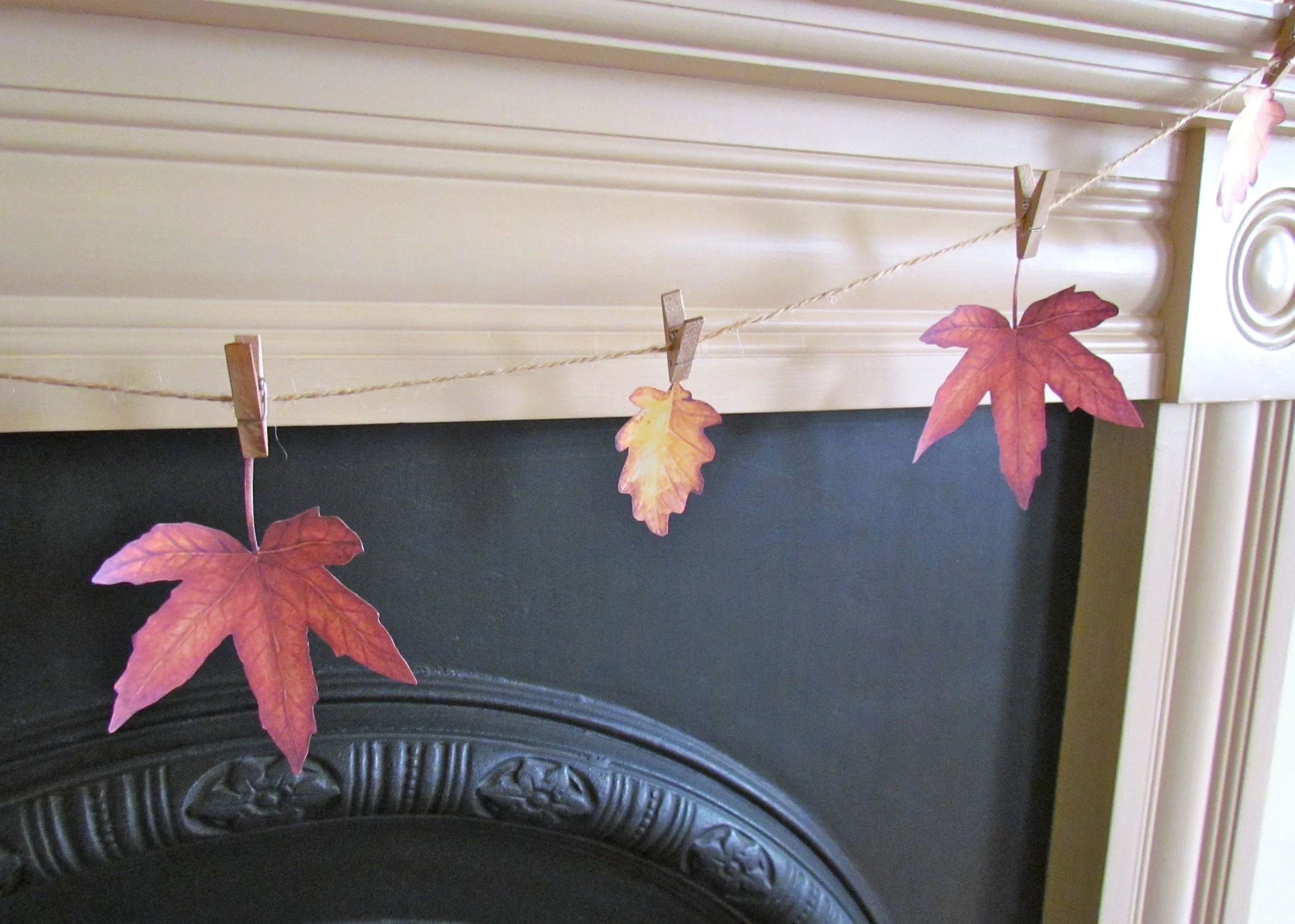 DIY // PRINTABLE AUTUMN LEAVES GARLAND — ISOSCELLA
