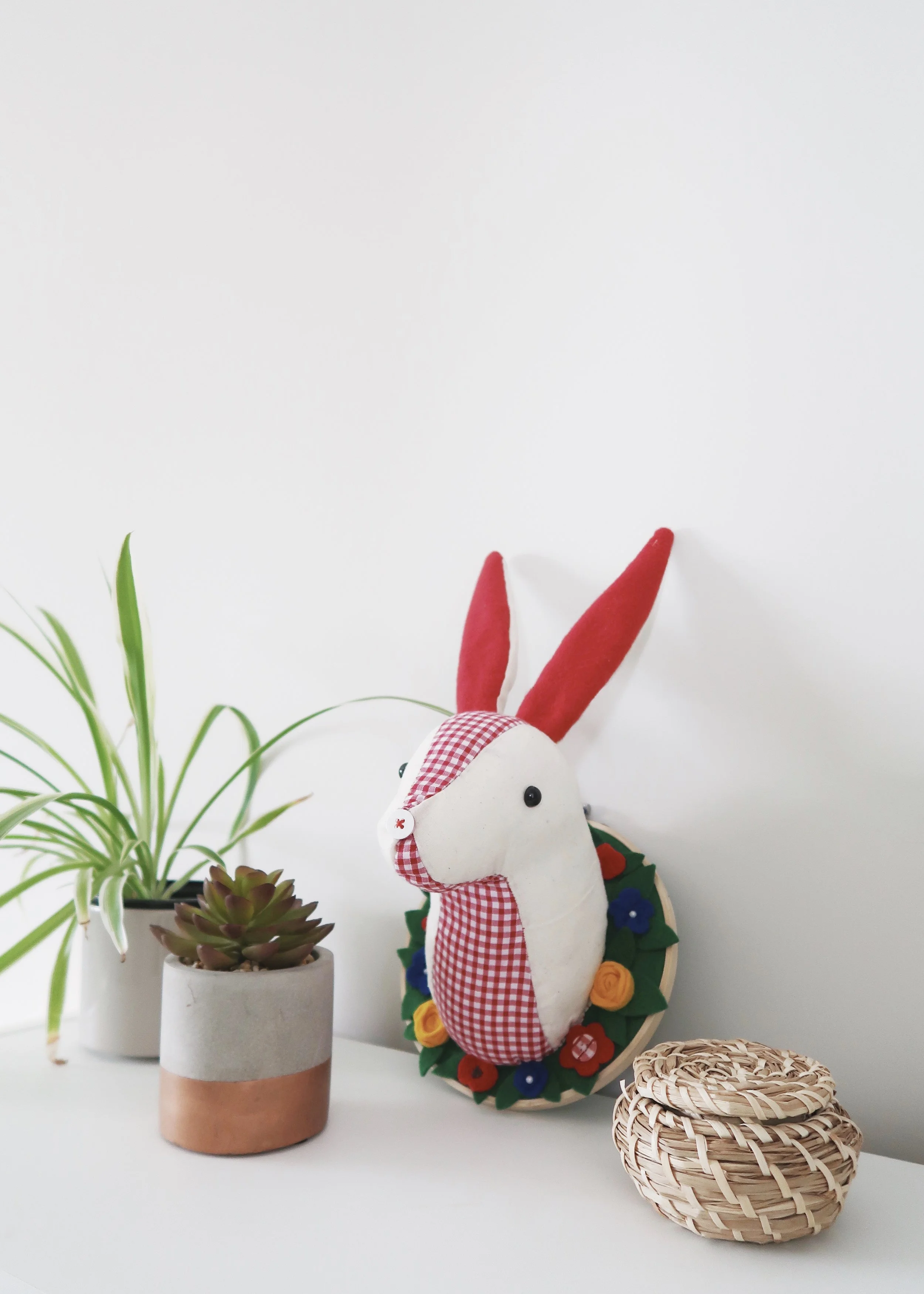 DIY // MARCH HARE WITH MAKERLY