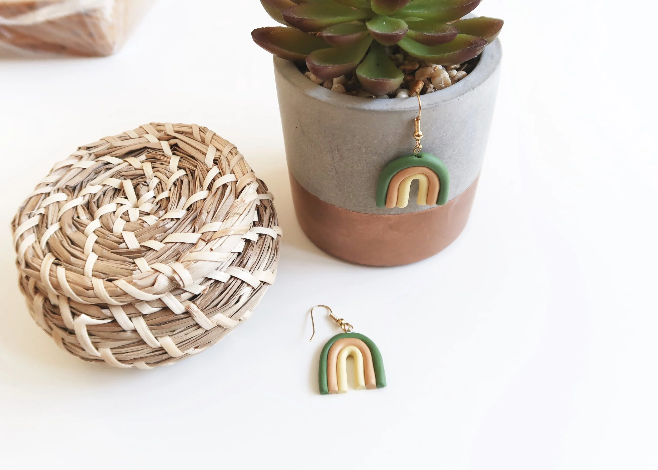 DIY // RAINBOW EARRINGS