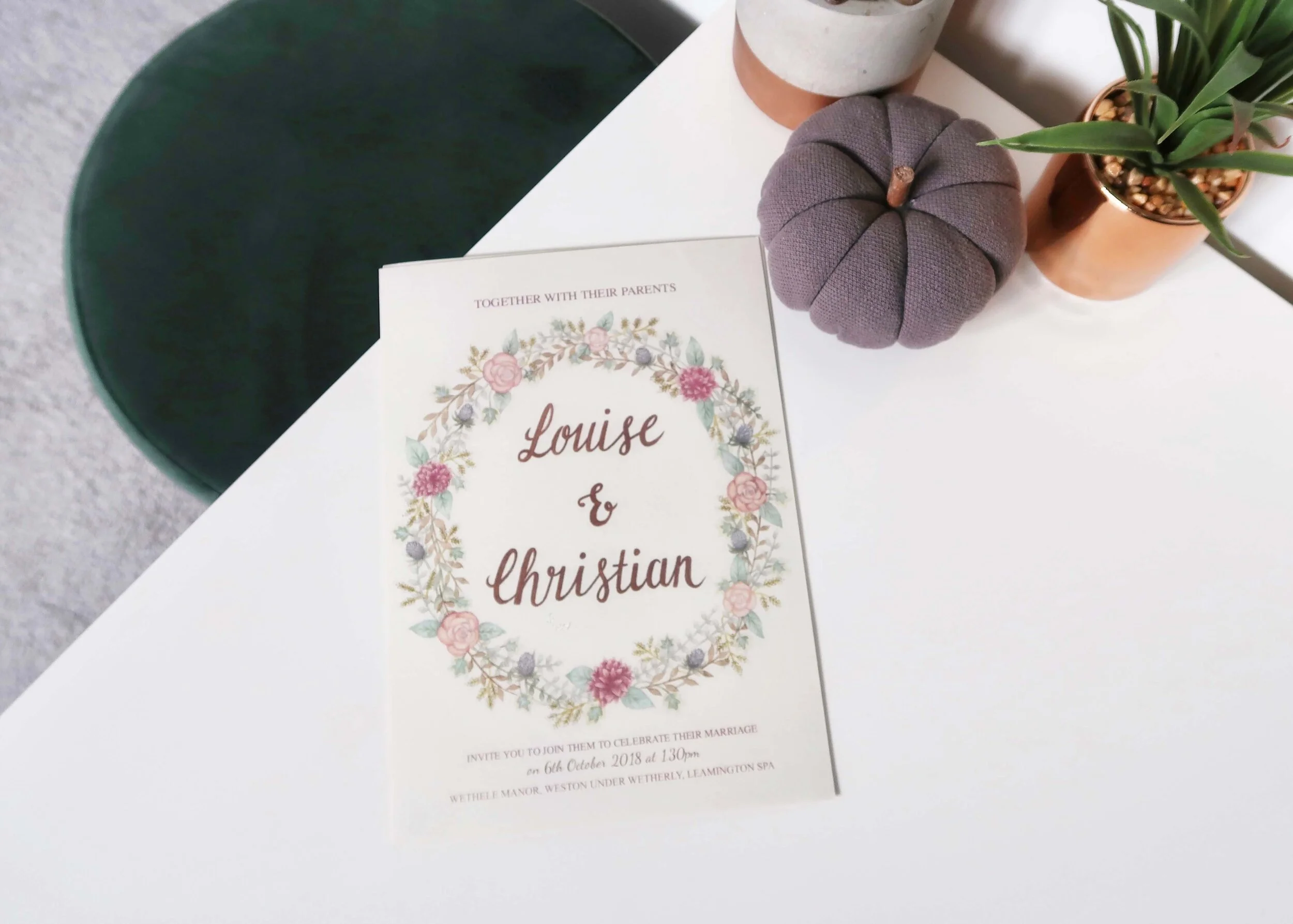 AUTUMN FLORAL WREATH WEDDING INVITE