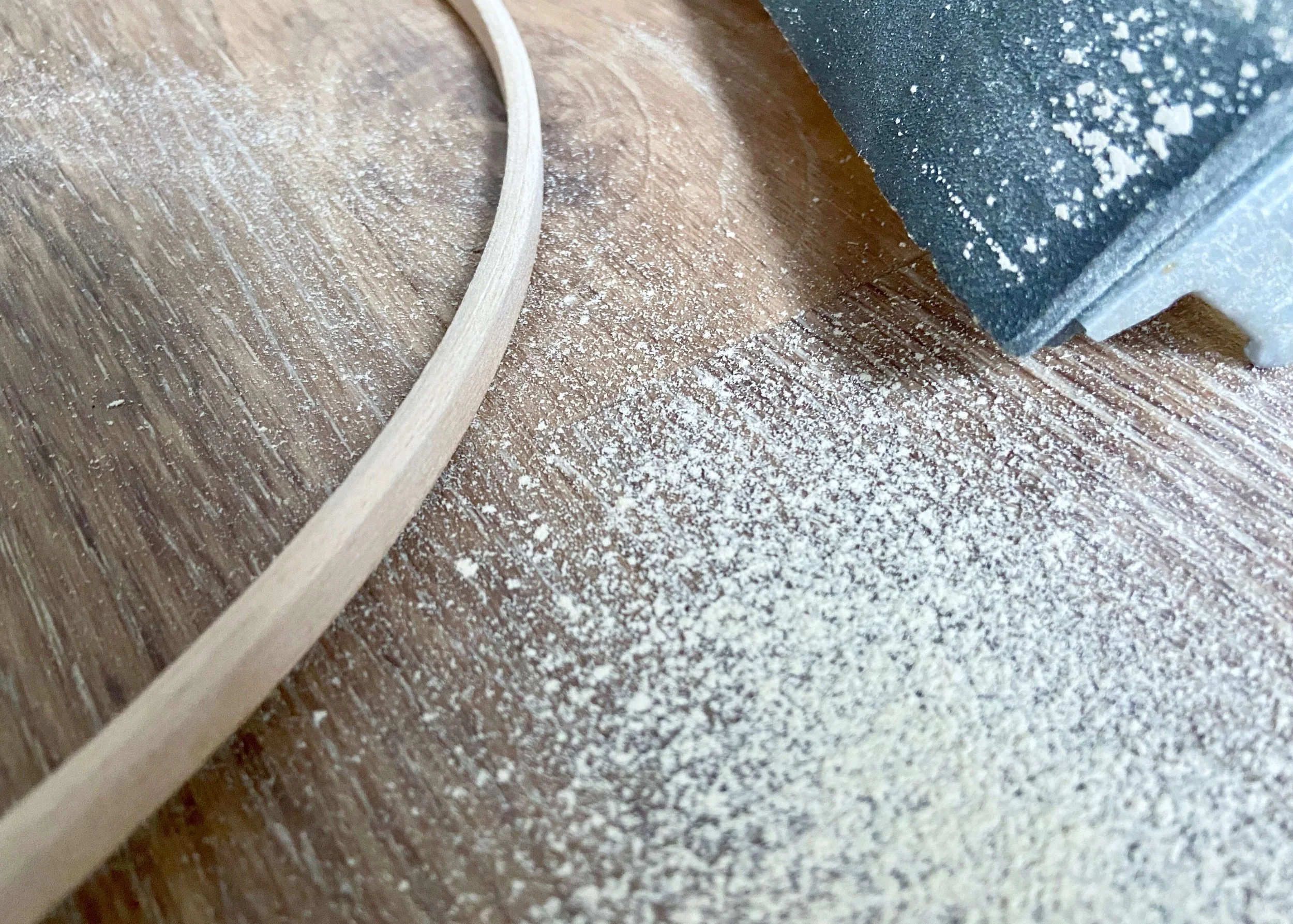 Slatted Wood Christmas Tree Skirt — ISOSCELLA