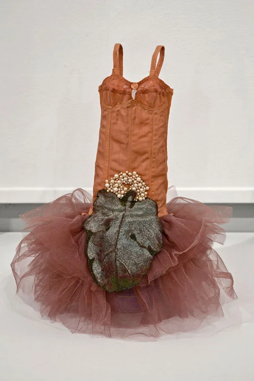 Flesh Fig Leaf: Girdle 2010