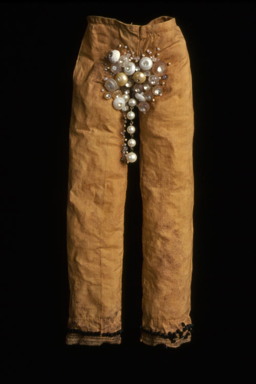 Schmuck antique textile, dyed, pigment, beads 2002