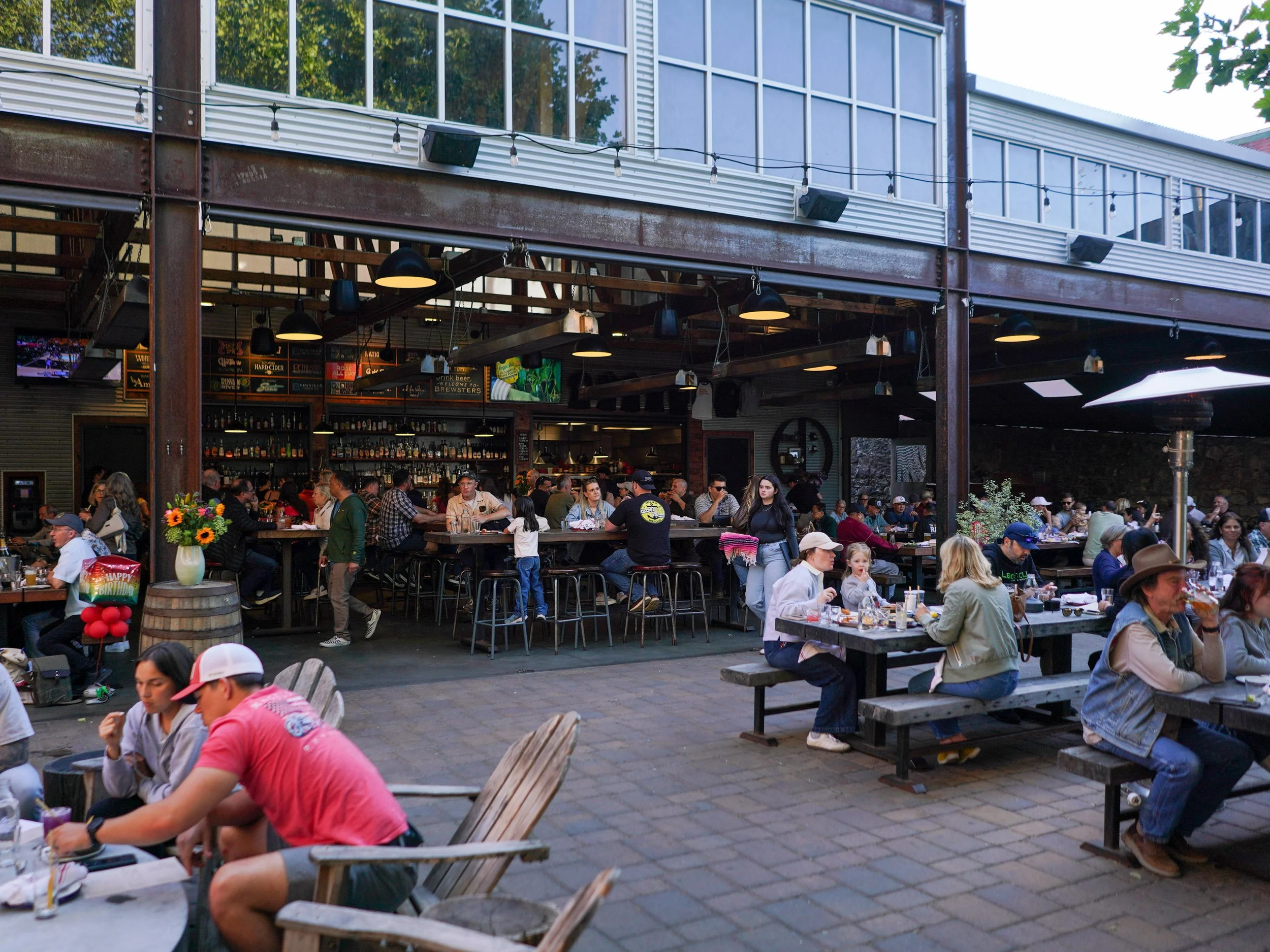 brewsters-beer-garden--3.jpg