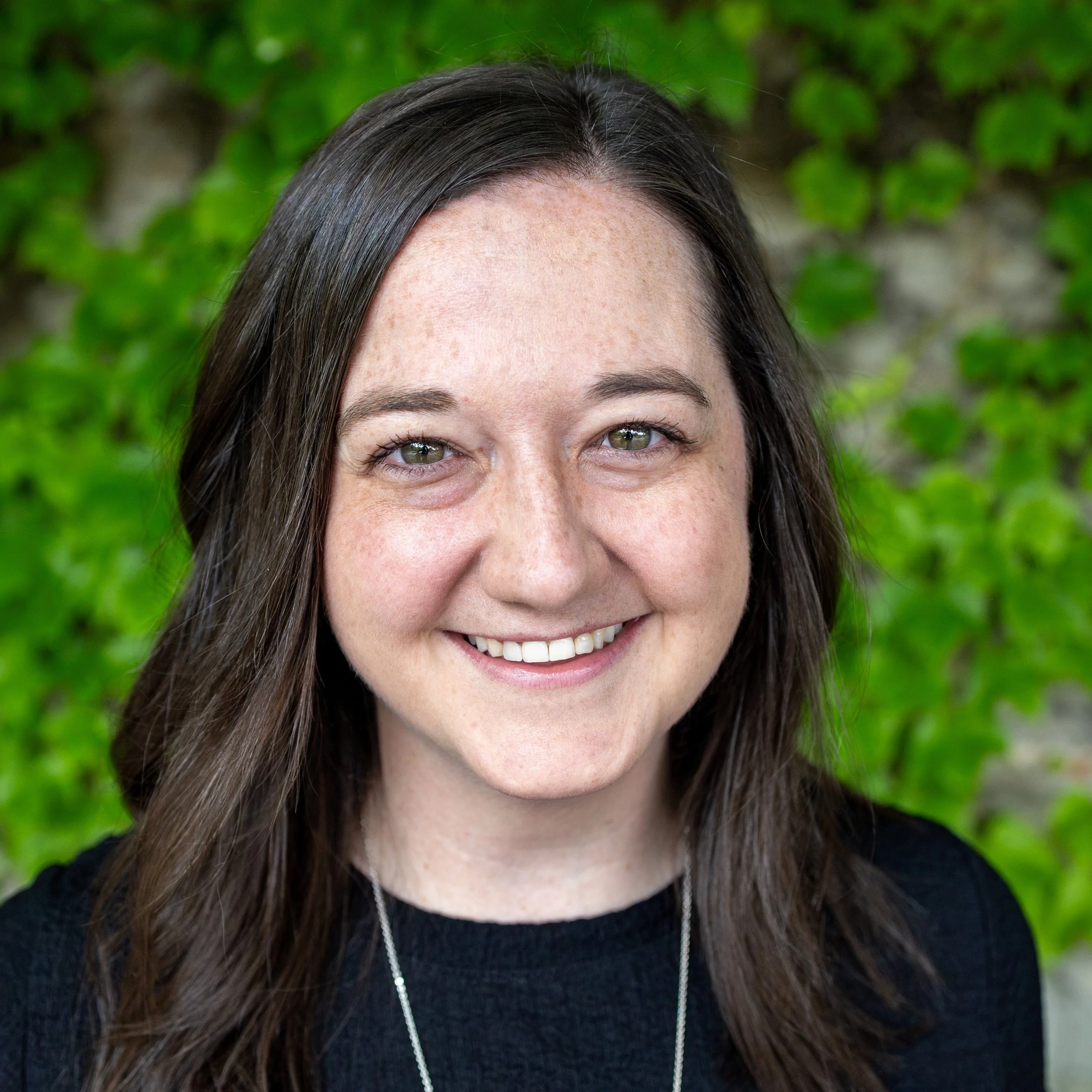 Rebecca Siar Headshot.jpg