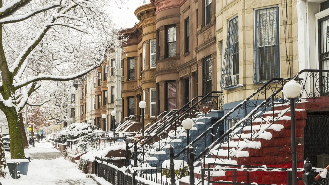 When is the Best Time of Year for Window Installation and Repair?
