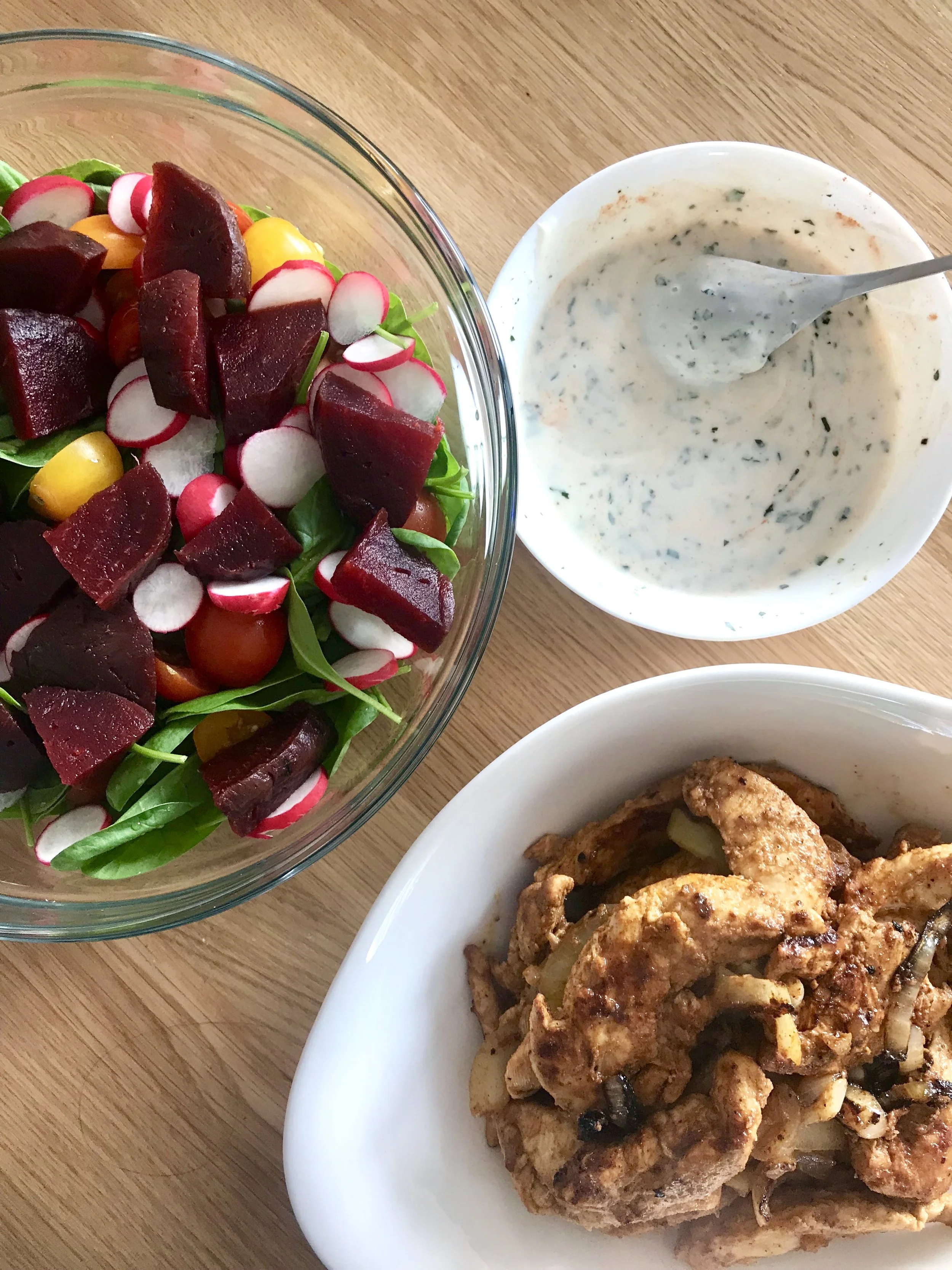 Mediterranean Chicken with Mint Yogurt Sauce