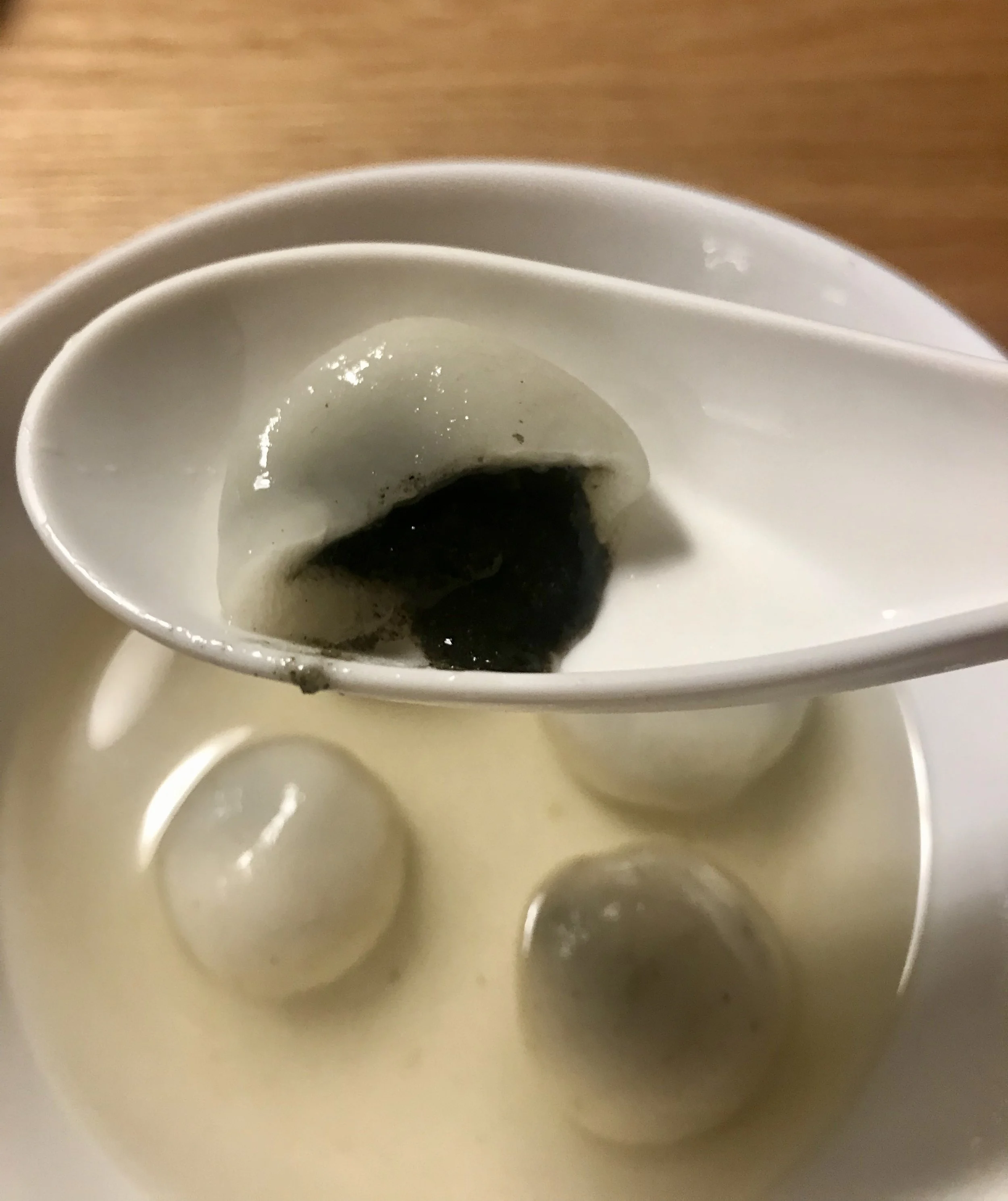 Black Sesame Tang Yuan 芝蔴汤圆