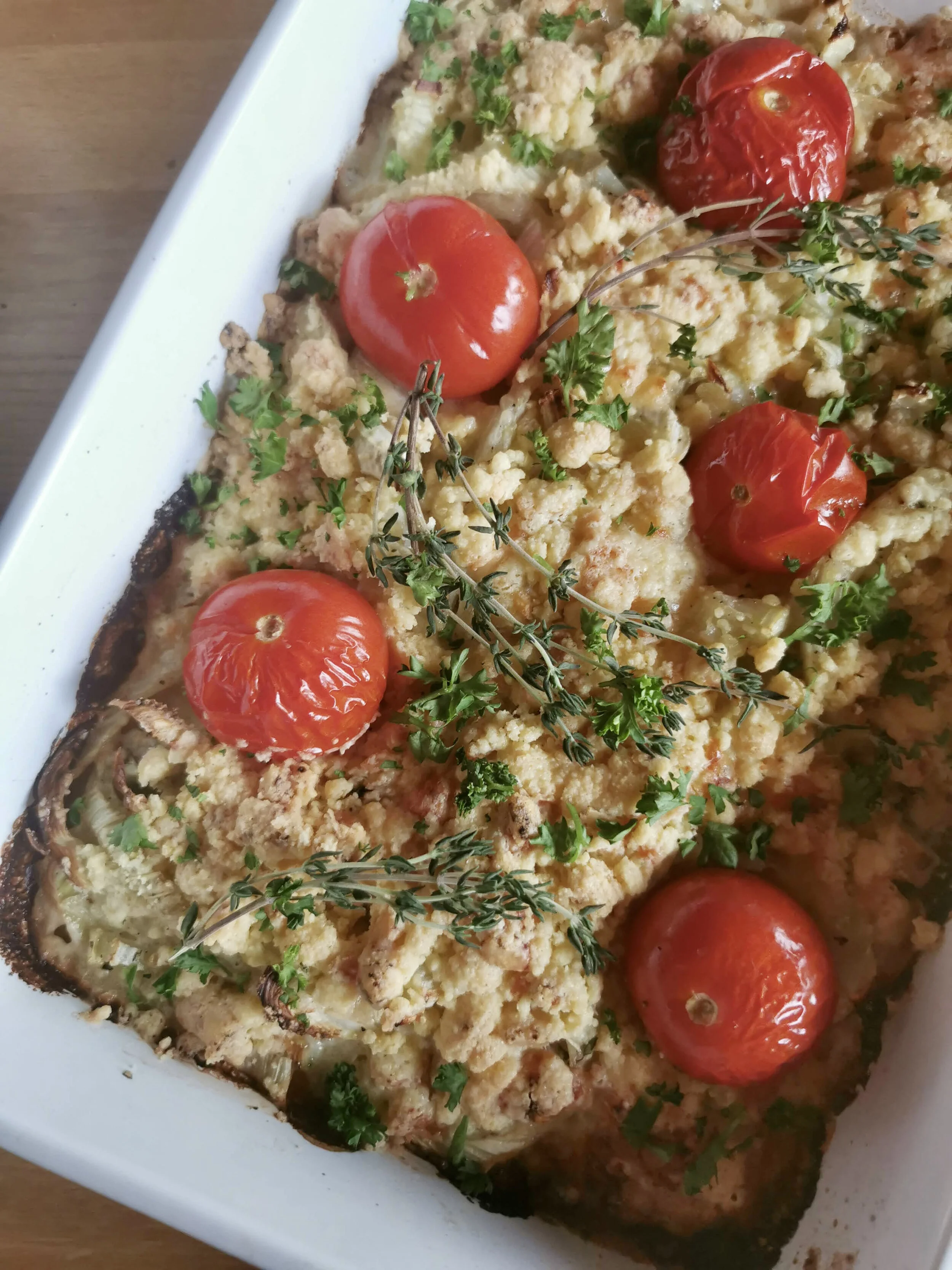 Fennel Cherry Tomato Crumble