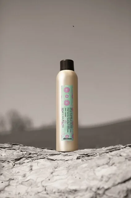 invisible no gas spray.jpg