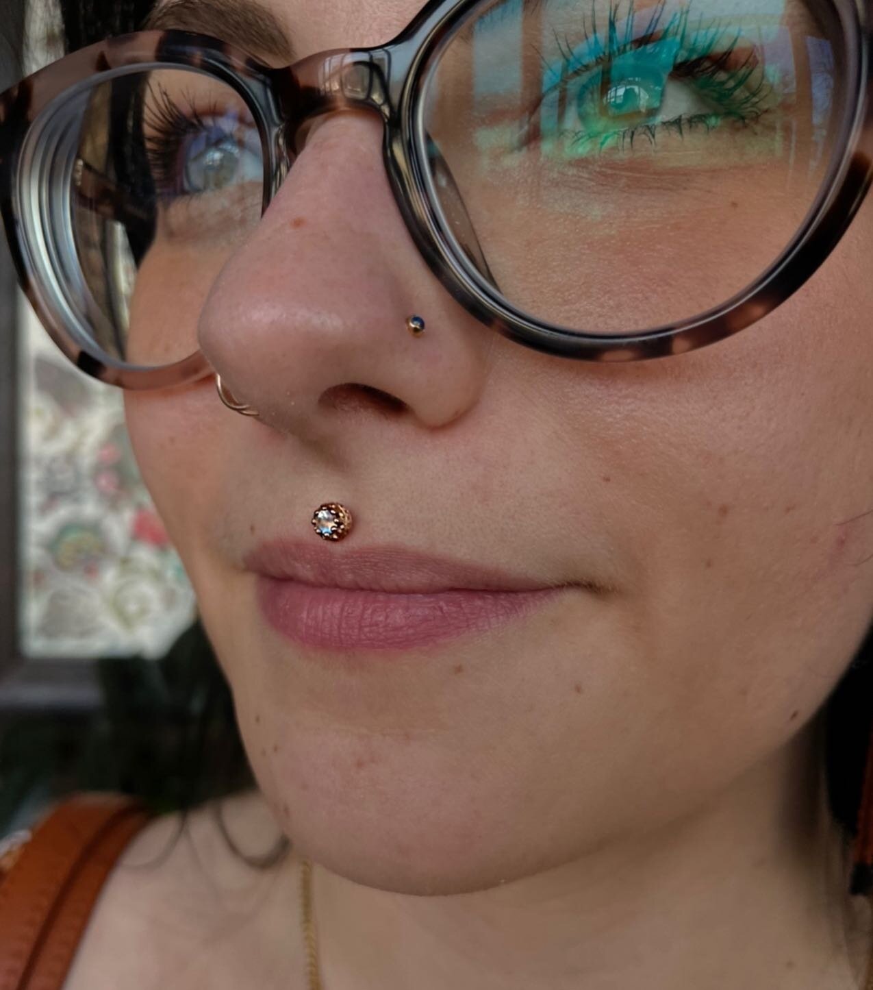 #Repost @selina.n.ryan​
---​
✨ETHEREAL GIRL✨ Crown set Rainbow Moonstone in Rose Gold from bvla for this queen&rsquo;s healed philtrum 😍 I absolutely adore a genuine stone! Each one is an organic, unique gift to the Earth, just like you! Come adorn 