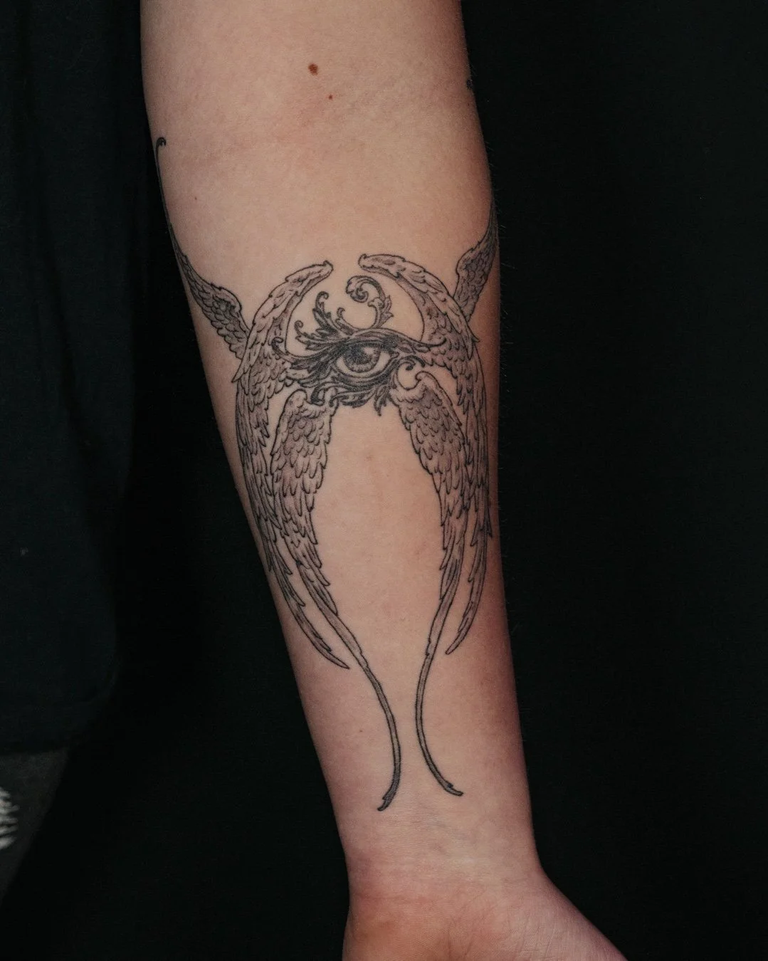 Really cool Seraphim done by the great @seemoretattoos​
✨🪽✨​
​
#leviticus #tattoo