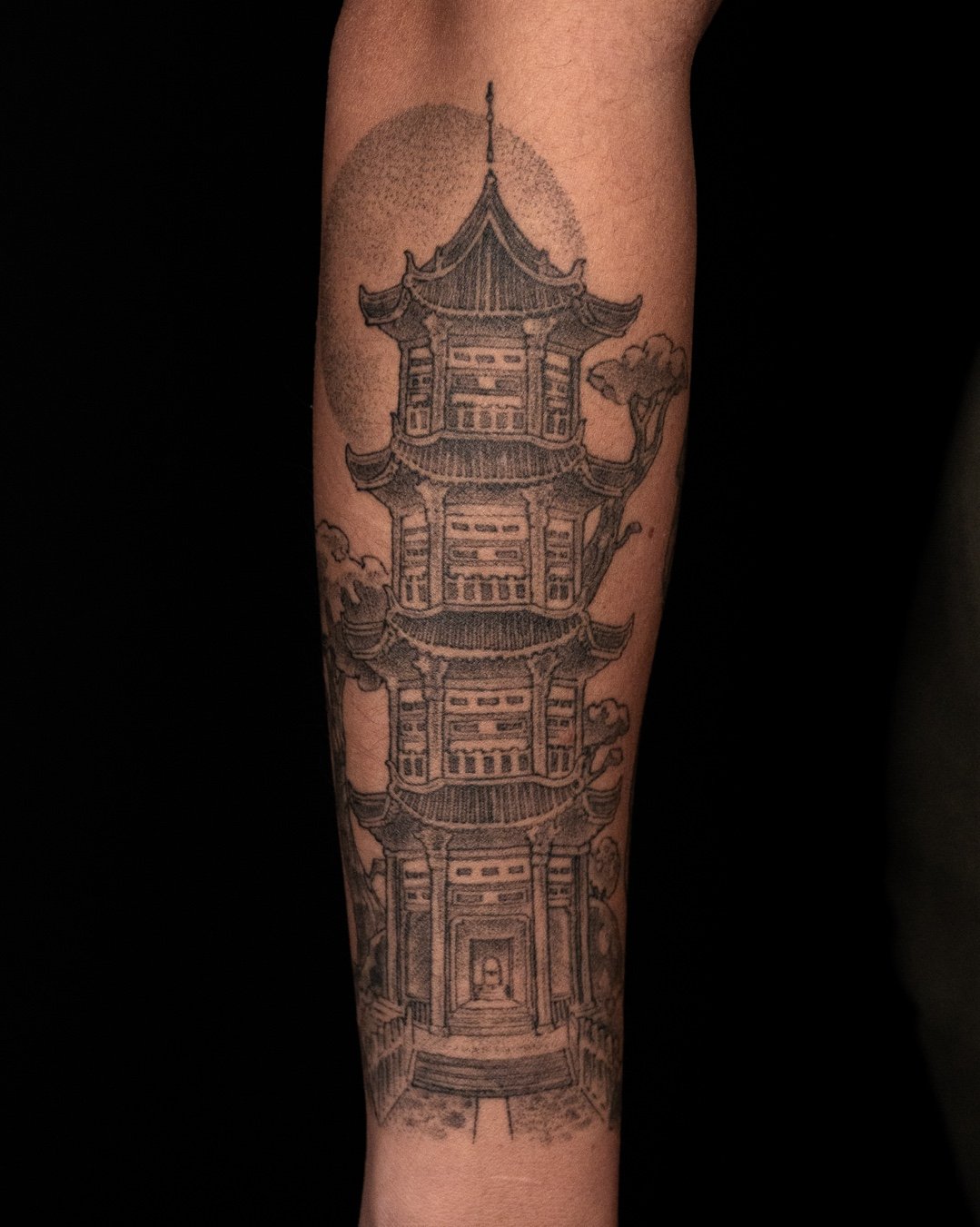 Pagoda piece by @seemoretattoos​
Really great seeing this healed piece come back in! ​
​
#leviticus #tattoo