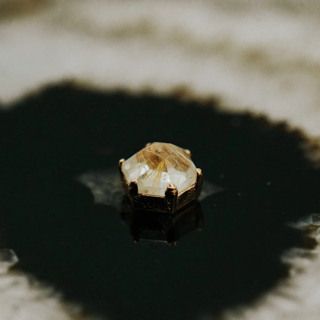 Another Rutilated Quartz piece by the wonderful @pupil.hall​
💎✨💎✨💎​
​
#leviticus #piercing