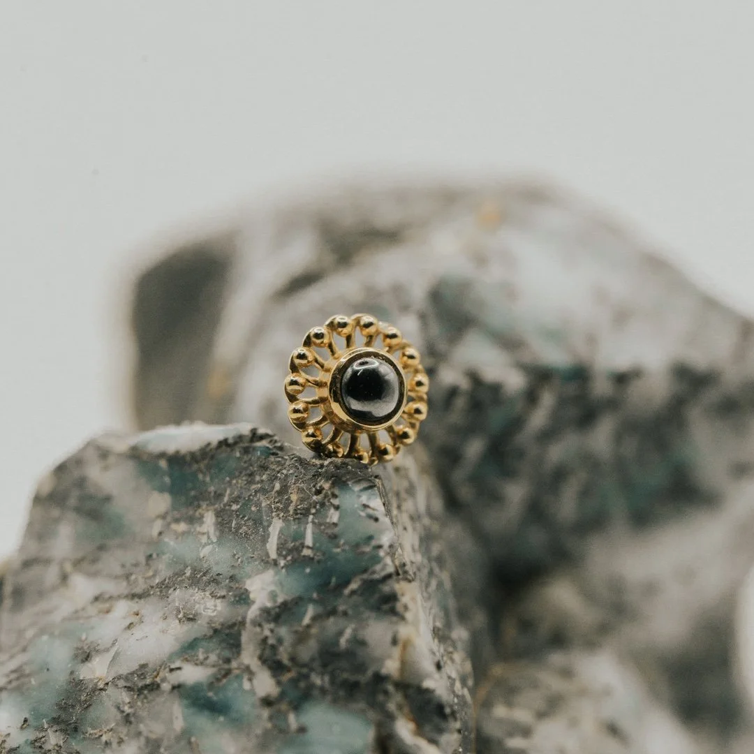 🖤✨💎Virtue by @anatometalinc w/ hematite 💎✨🖤​
​
#leviticus #piercing