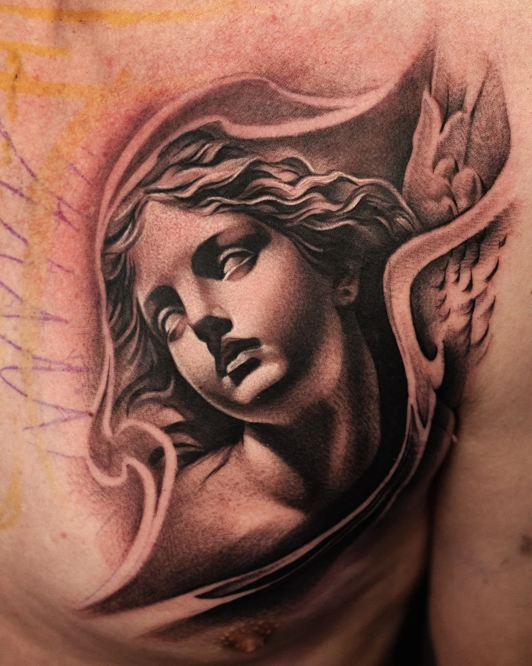 A fresh one, start to a chest piece with @jr.vbtattoo​
​
#leviticus #tattoo