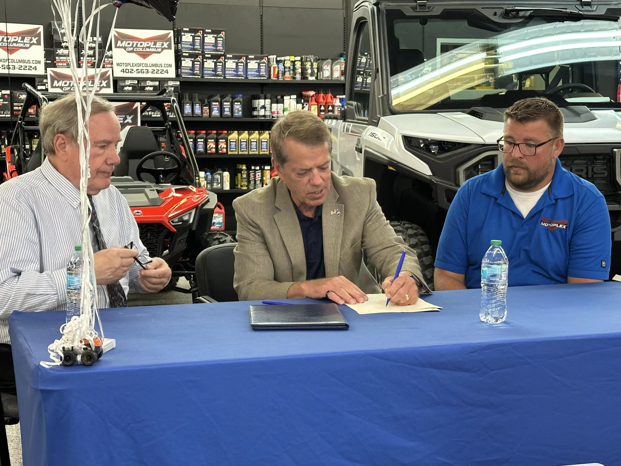 PILLEN SIGNS LAB-GROWN MEAT BAN IN O'NEILL, ATV DEREGULATION BILL IN COLUMBUS