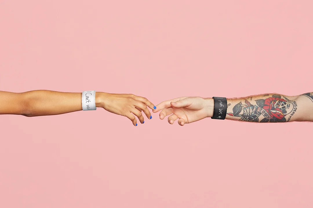 16-0202-HANDS_1342-V05.jpg