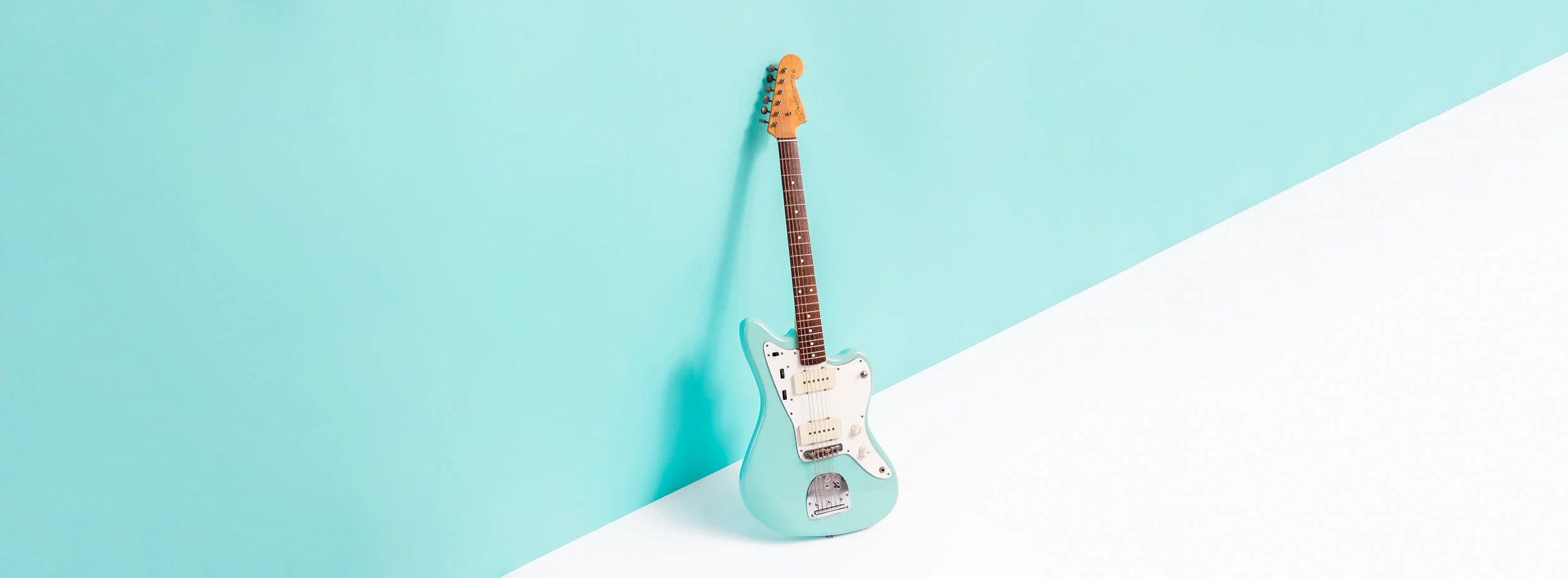 092916_MO_Ebay_Electric_Guitar_0035-V04-1.jpg