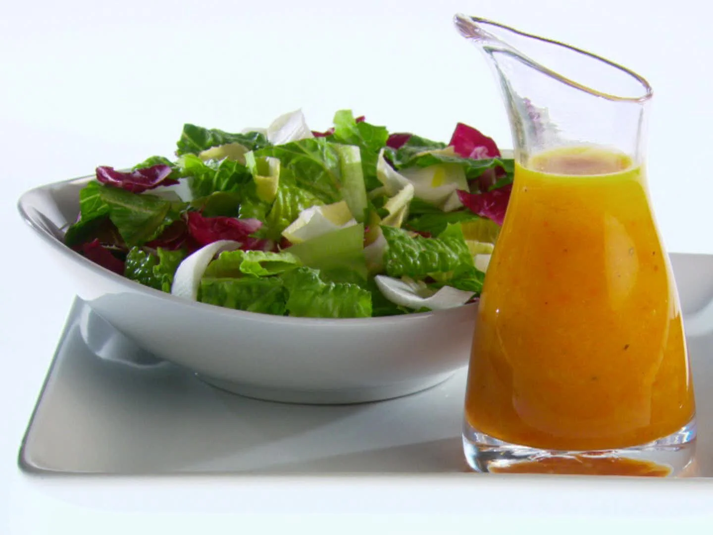 The most fantastic dish of the week is a gorgeous, delicious and healthy salad. It can make you loose weight, detox...and you will feel great!