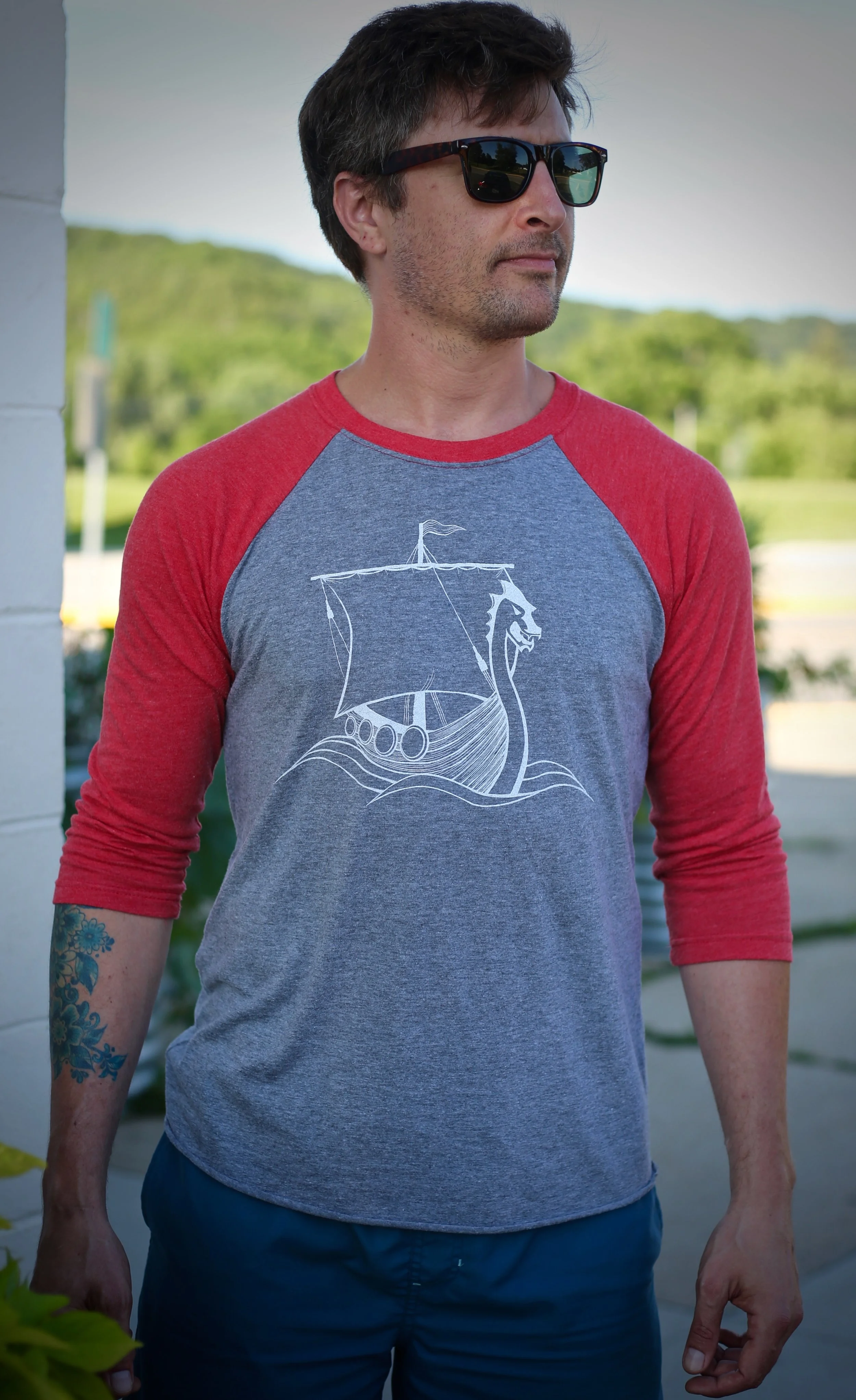 Men3:4sleeve.jpeg