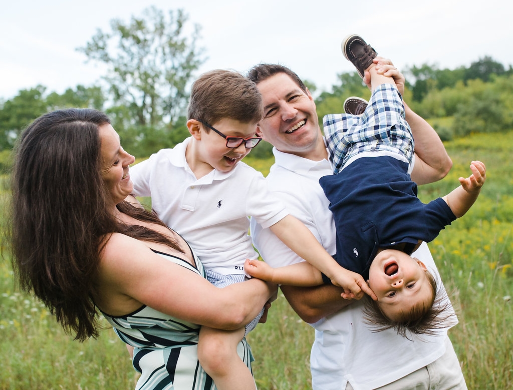 Candid unposed family photography - Rochester MI