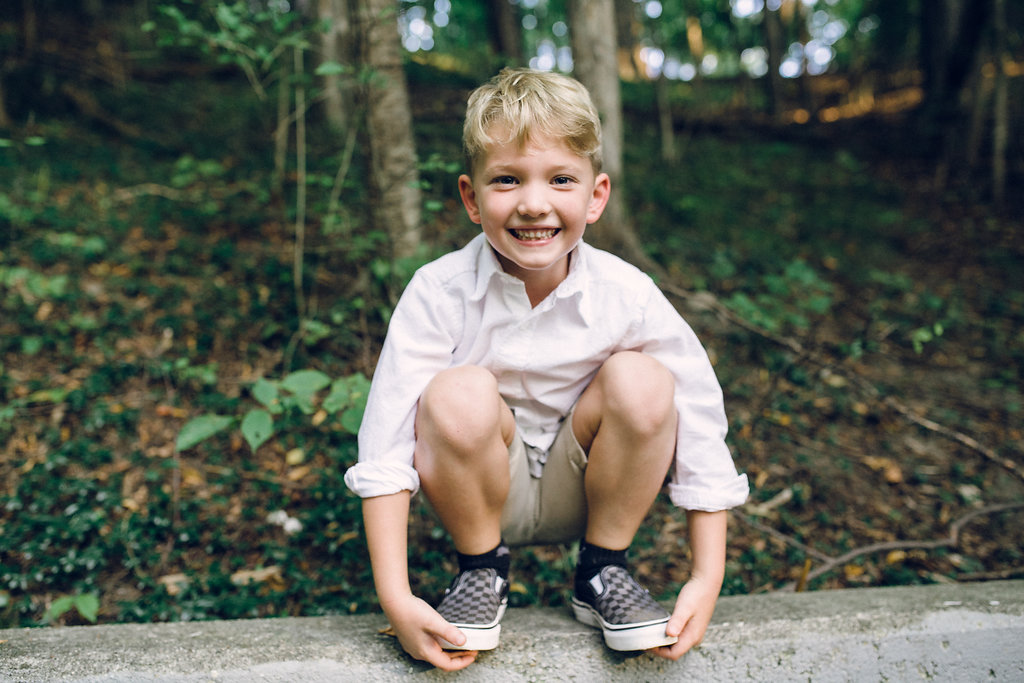 Child photograph in the woods