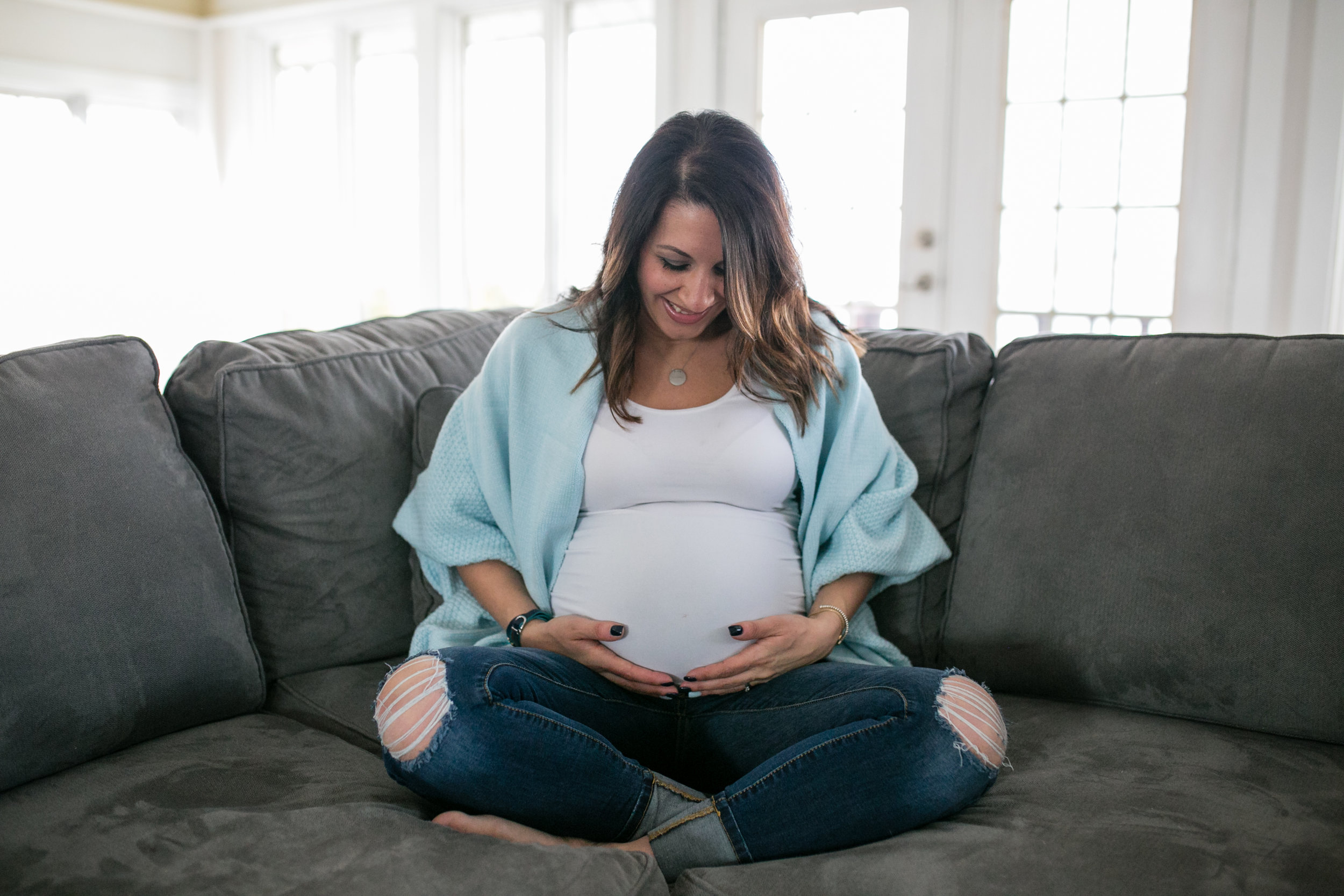 When should I have maternity photos taken