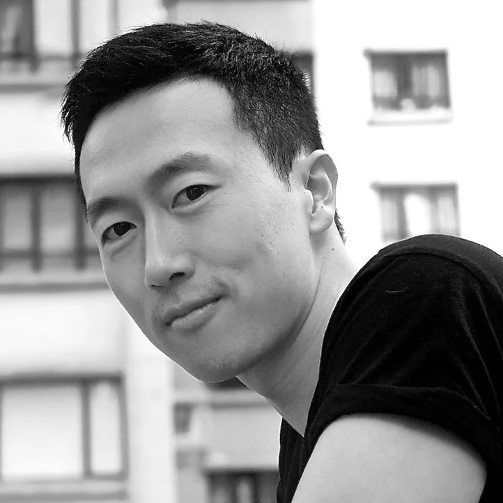 James Kye PRINCIPAL, STRATEGIST Both analytical and creative, James bridges business and possibilities. Over the course of 15 years in advertising and branding, he has helped clients of every size – from Fortune 500 corporations to startups – by crafting presentations, establishing brand foundations, and writing copy that resonates with audiences. He studied psychology and painting at Stanford University.