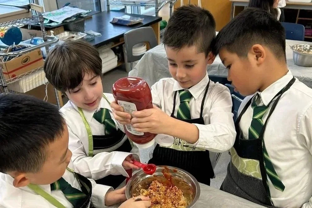 Student using ketchup
