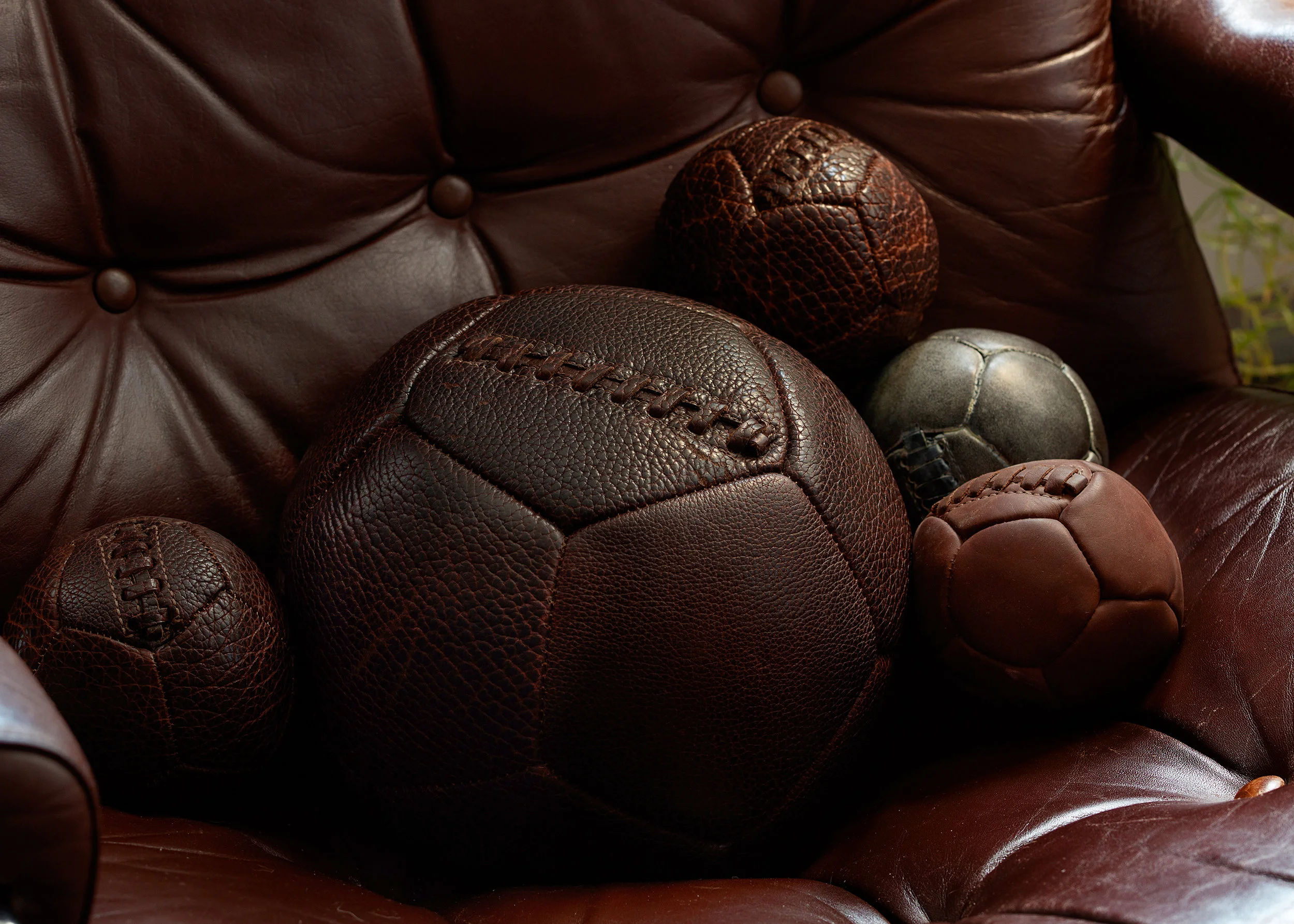 weighter balls chair.jpg