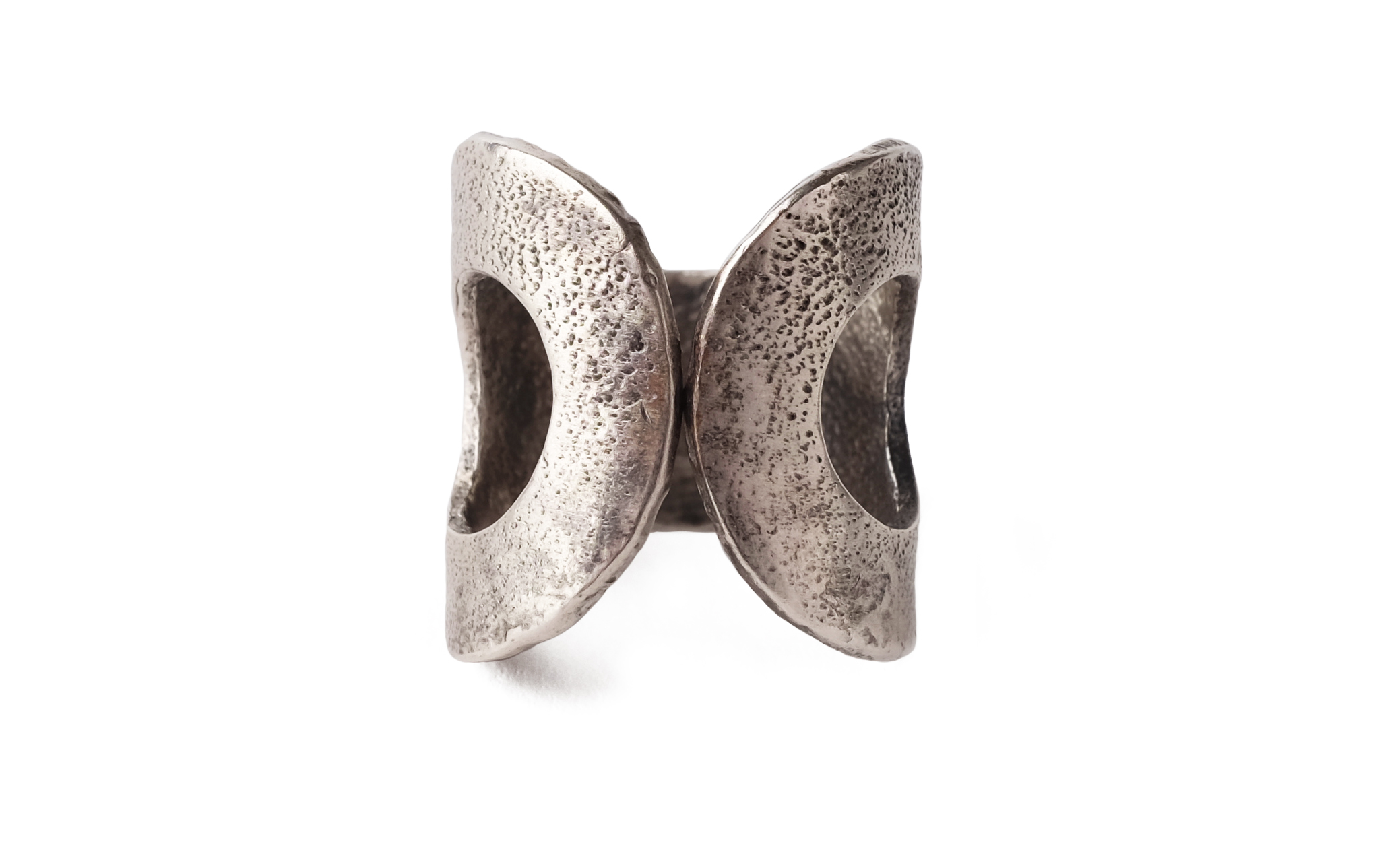 link ring sterling.jpg