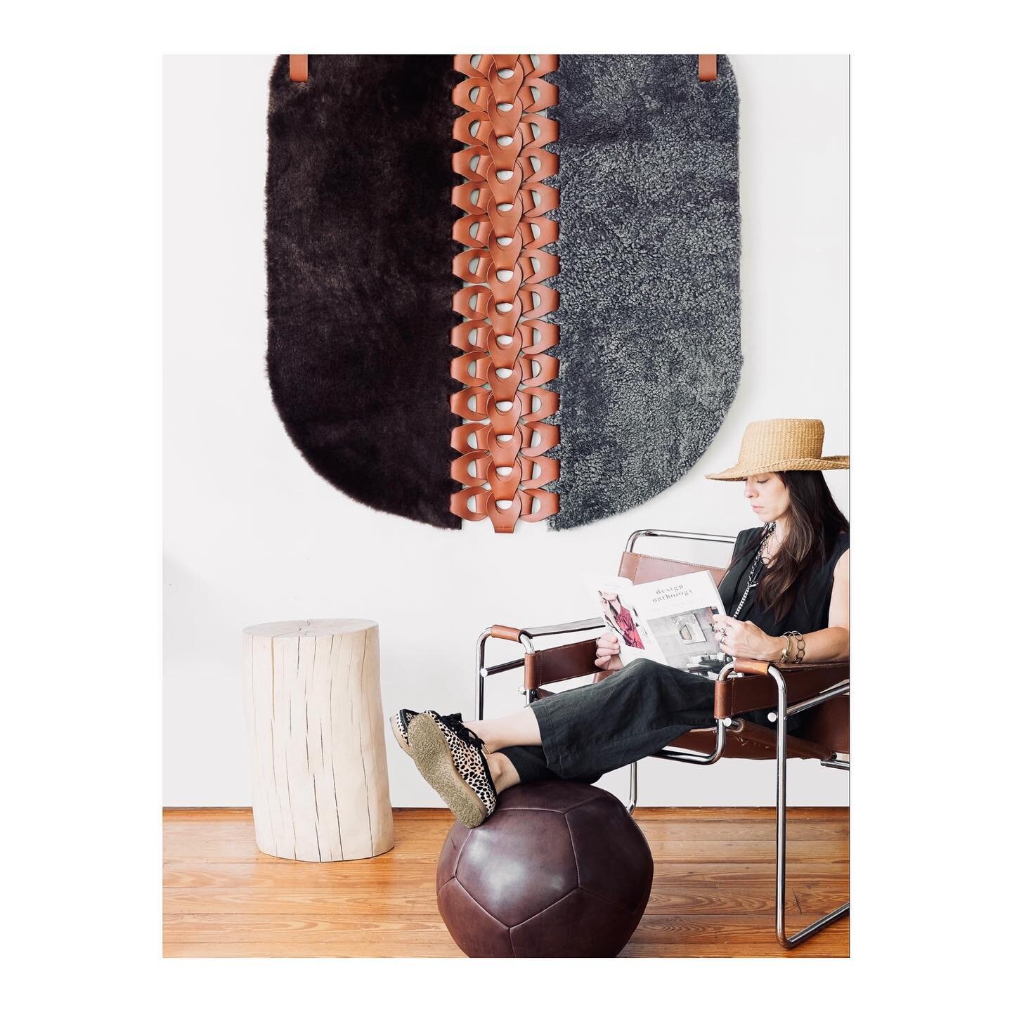 A rare moment caught just before photographing and shipping this custom Vertebrae Pill Tapestry to @hauslove Reminding us to put our feet up every now and then and have a moment with the beauty that surrounds us.

#mosesnadel #vertebraepilltapestry #