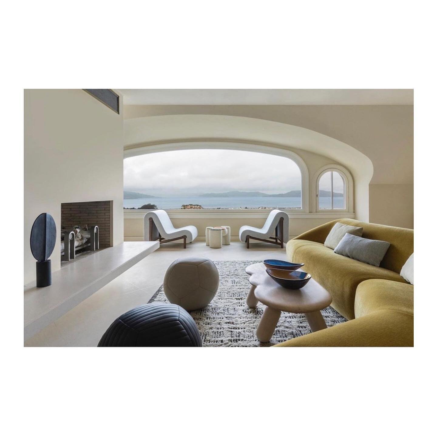 A ovation (with a view) for @heatherhilliarddesign for keeping living spaces playful in this outstanding project featuring our Ball Ottoman and Banded Ottoman in @galeriemagazine. 

Photo by @daviddlivingston 

#mosesnadel #heatherhilliarddesign #bal
