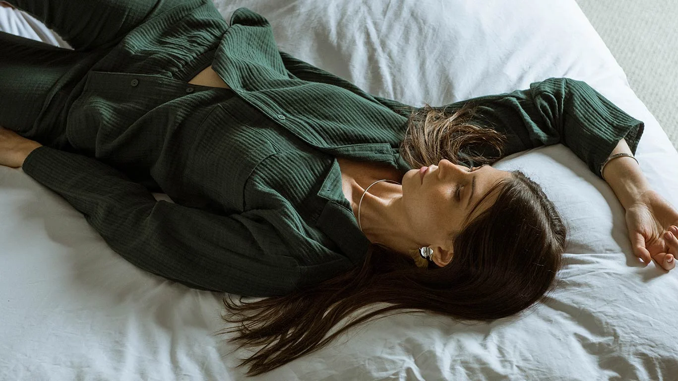 Copy of Sloan Billy Top Bottom GreenLight Overlay