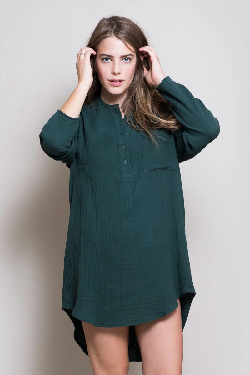 c-GreenNightshirt_A_MODEL_DSC0873.jpg