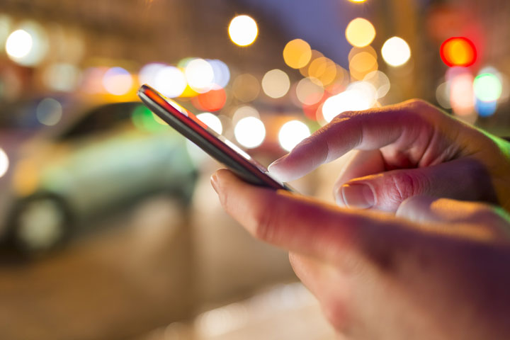 Person doing a google search