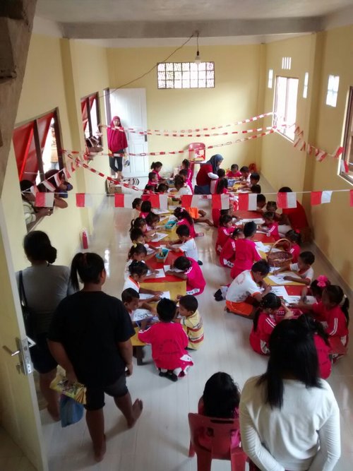 The new classroom in use!