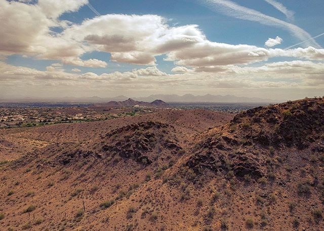 Taken moments before learning of the resort’s “no drone policy” aka security’s ice breaker for talking shop with me about drones.
.
.
.
.
.
#aerialphotography #dji #djiglobal #traveldrone #travel #drone #drones #dronebois #dronefly #dronegear #dronegram #dronelife #droneoftheday #droneofficial #dronephotography #dronephoto #dronepic #dronepilots #dronepointofview #droneporn #dronesdaily #dronestagram #fromwhereidrone #djispark #uas #phoenix #desertdrone #spark