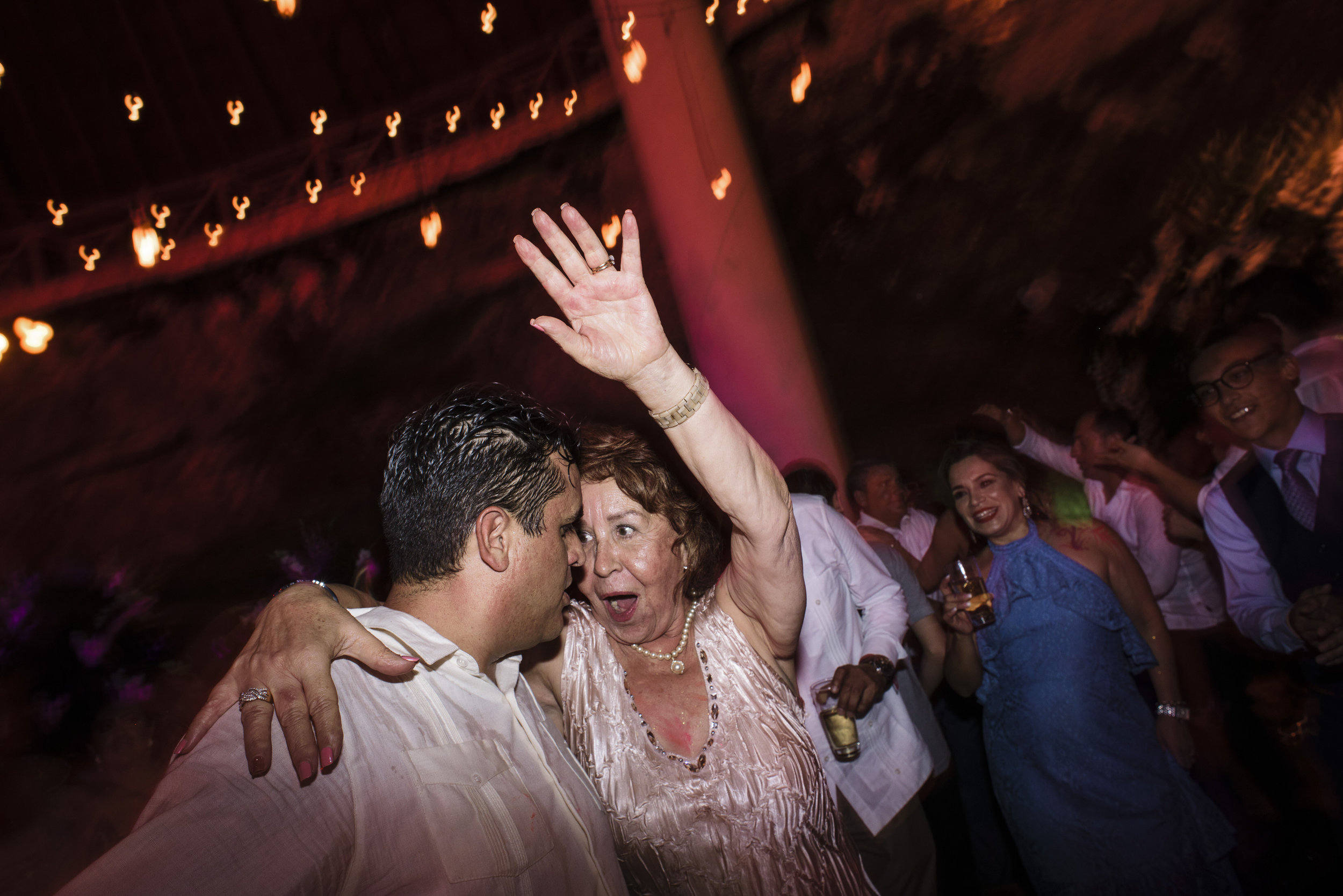 cancun_wedding_photographer_mexico (101).jpg