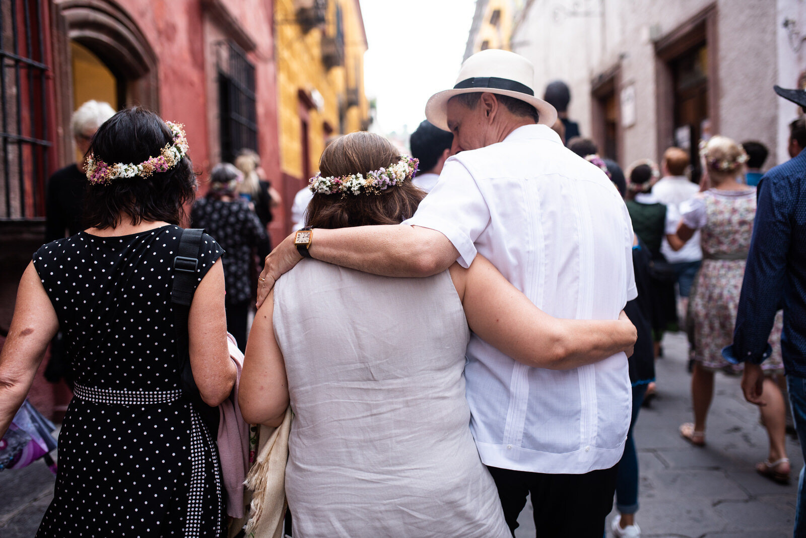 callejoneada_san_miguel_de_allende_wedding_photography_ (7).jpg