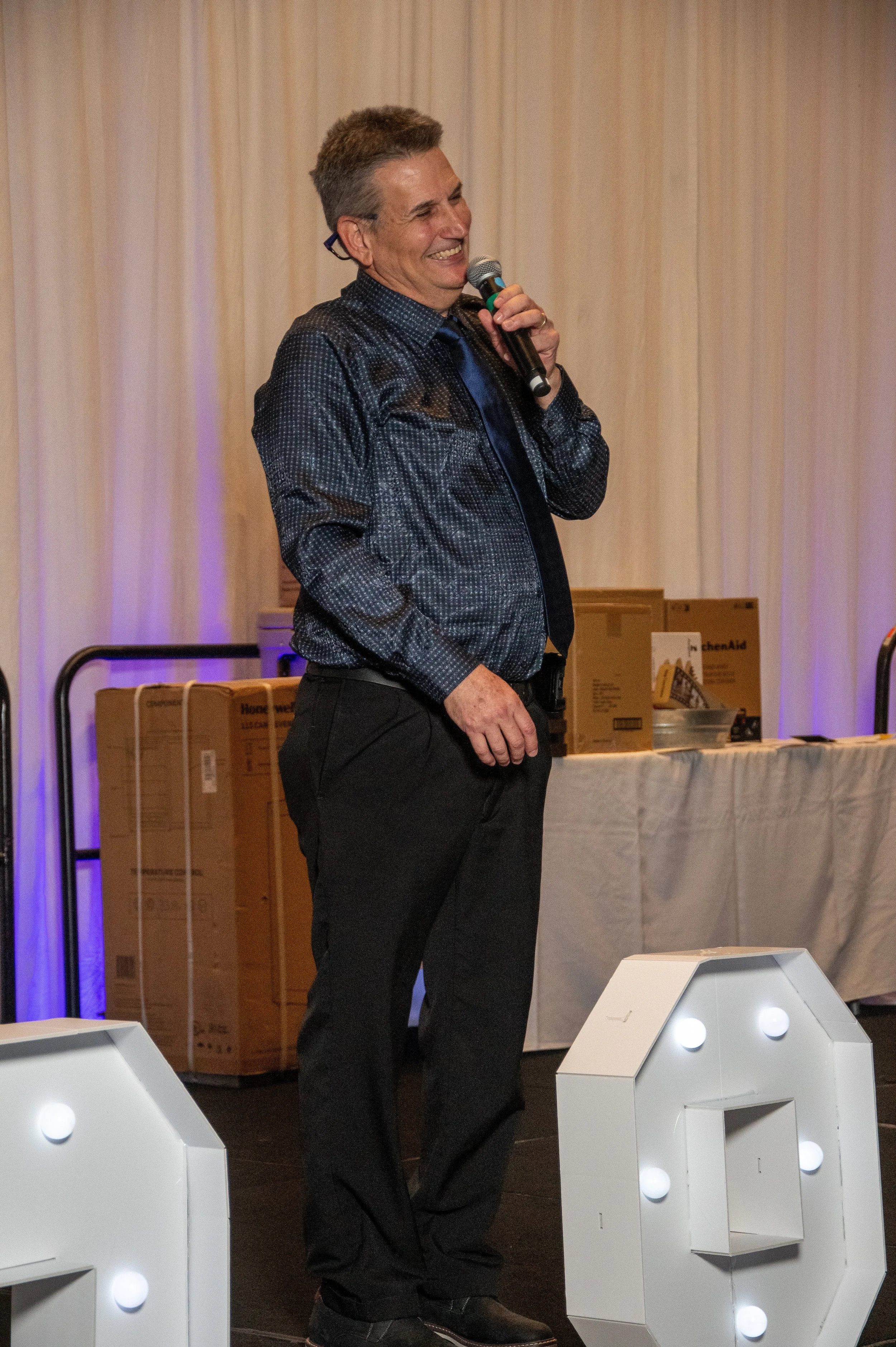 D and D Christmas-215.jpg