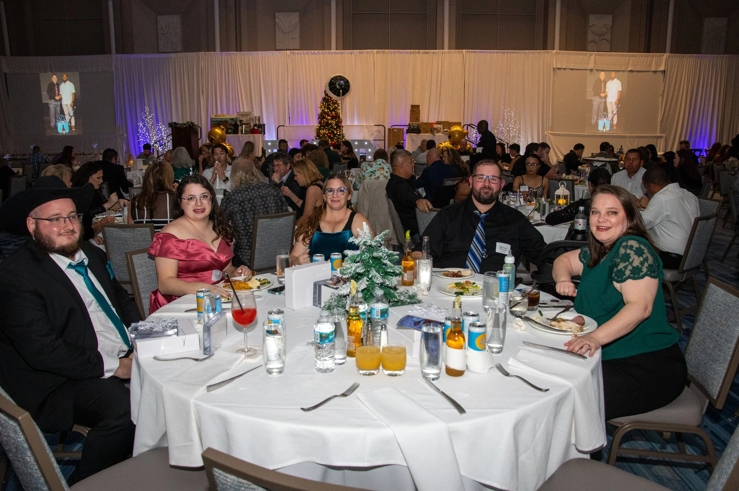 D and D Christmas-221.jpg