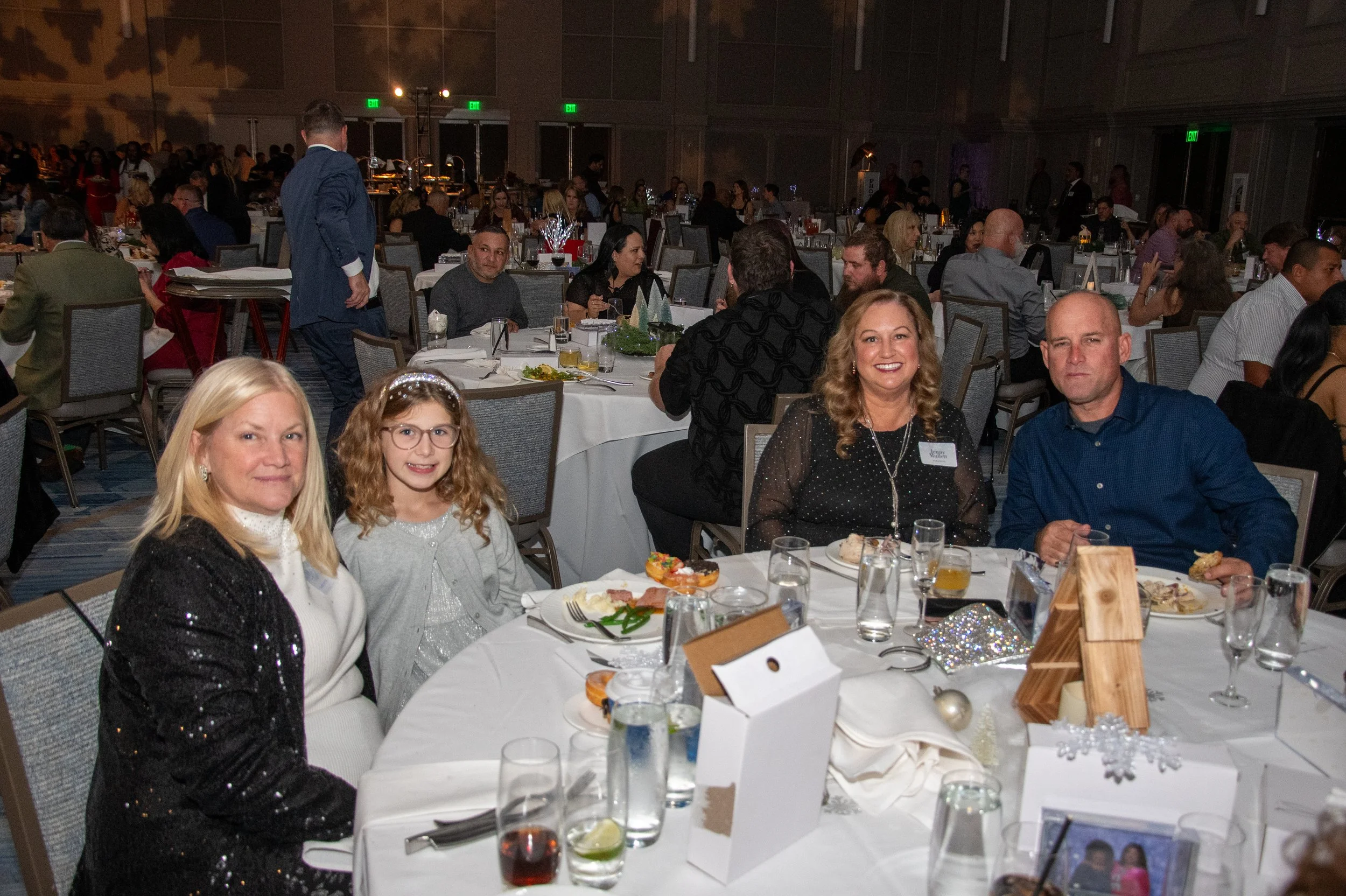 D and D Christmas-224.jpg