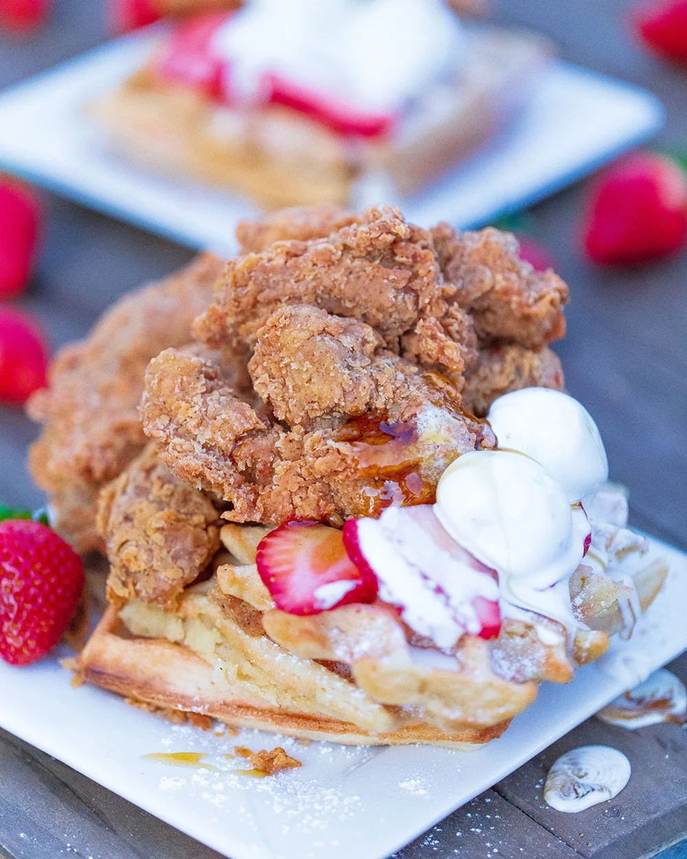 ATLAS-MONROE-DELICIOUS-CHICKEN-AND-WAFFLES.jpg